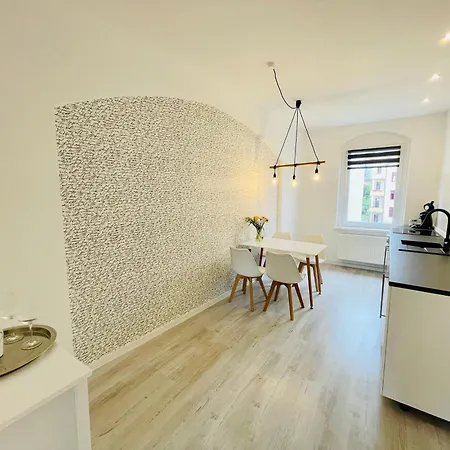 Апартаменты Erleben - Zentrale Zum Wohlfuehlen No4 *